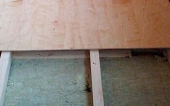 Как выбрать фанеру для наружной обшивки балкона