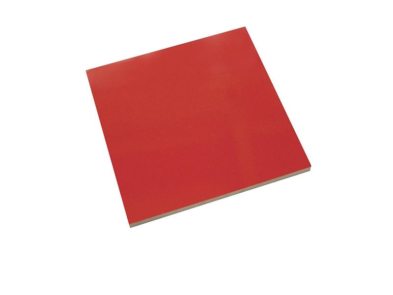 Красная ламинированная фанера толщиной 12 мм размером 2440х1220, сорт 1/1