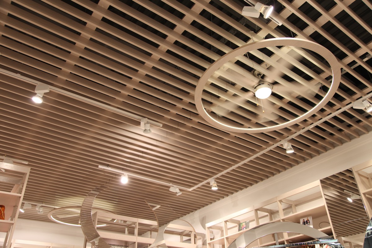 Потолки из фанеры Идея для создания реечных потолков из фанеры